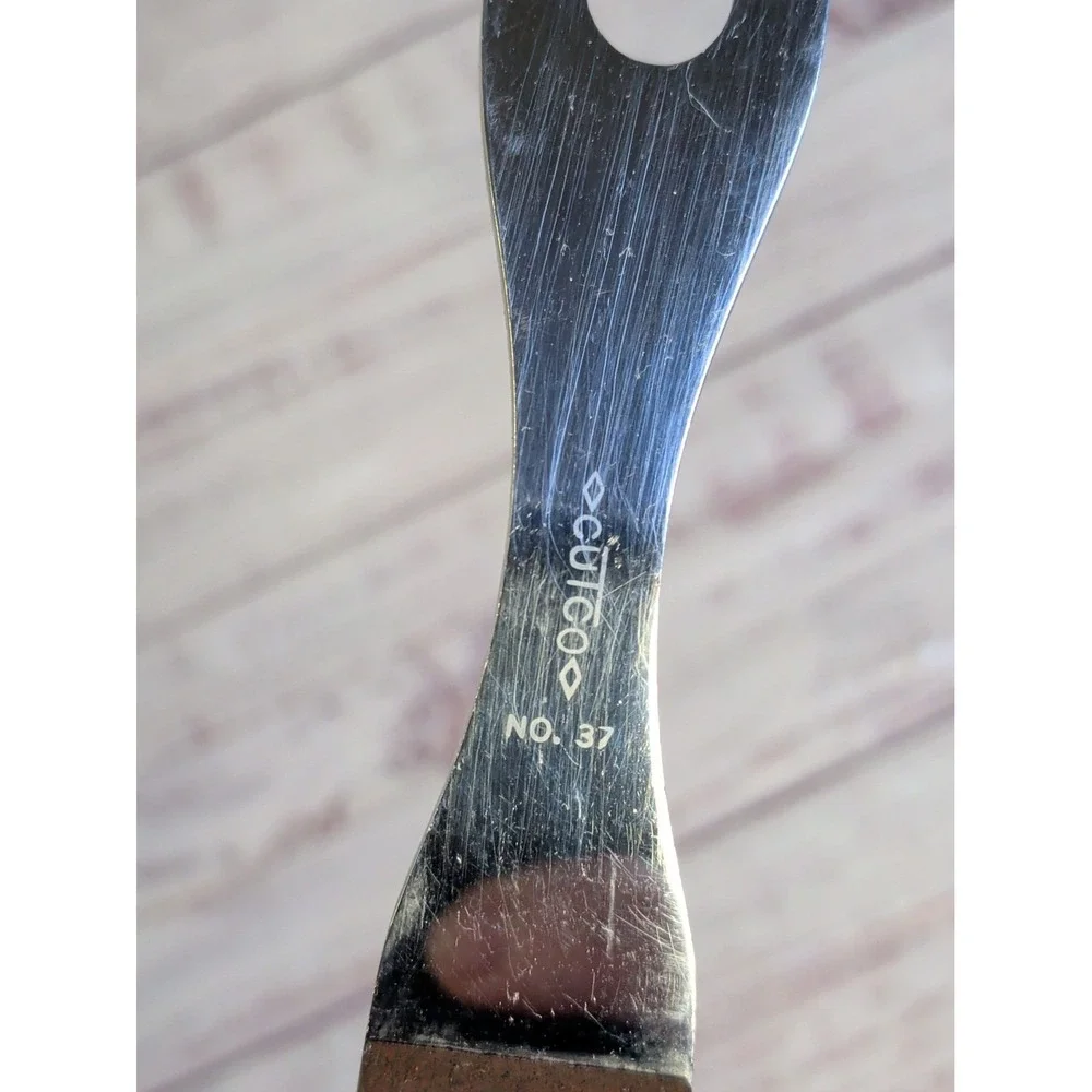 VINTAGE Cutco Stainless Steel 37 Classic Brown 2 Prong Fork Carving Fork USA